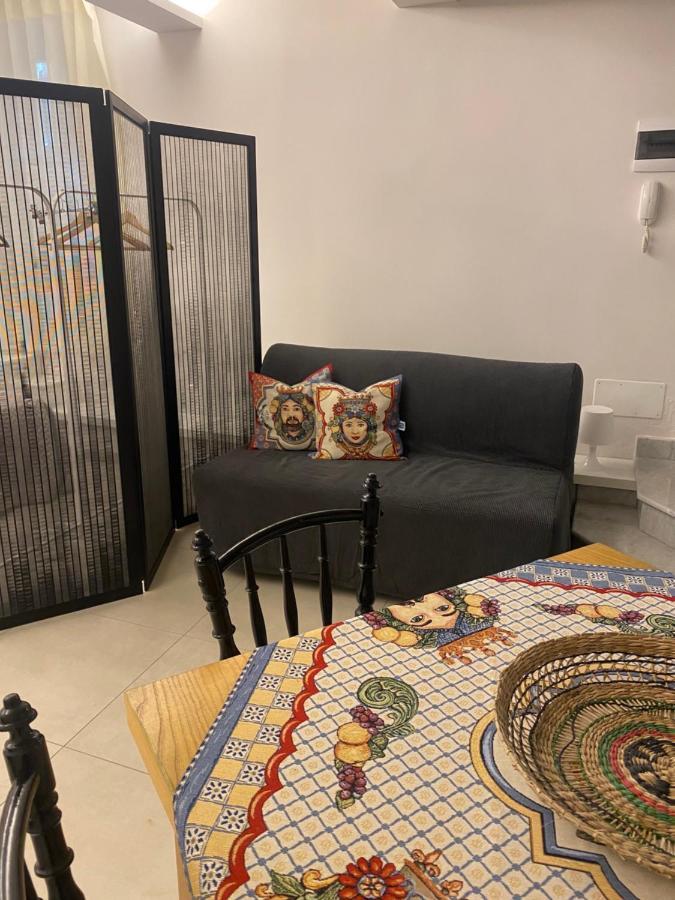 Emanuele Domus Apartment カターニア エクステリア 写真